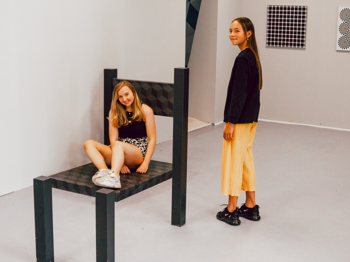school visit hero image group visit moi maastricht 1200×900
