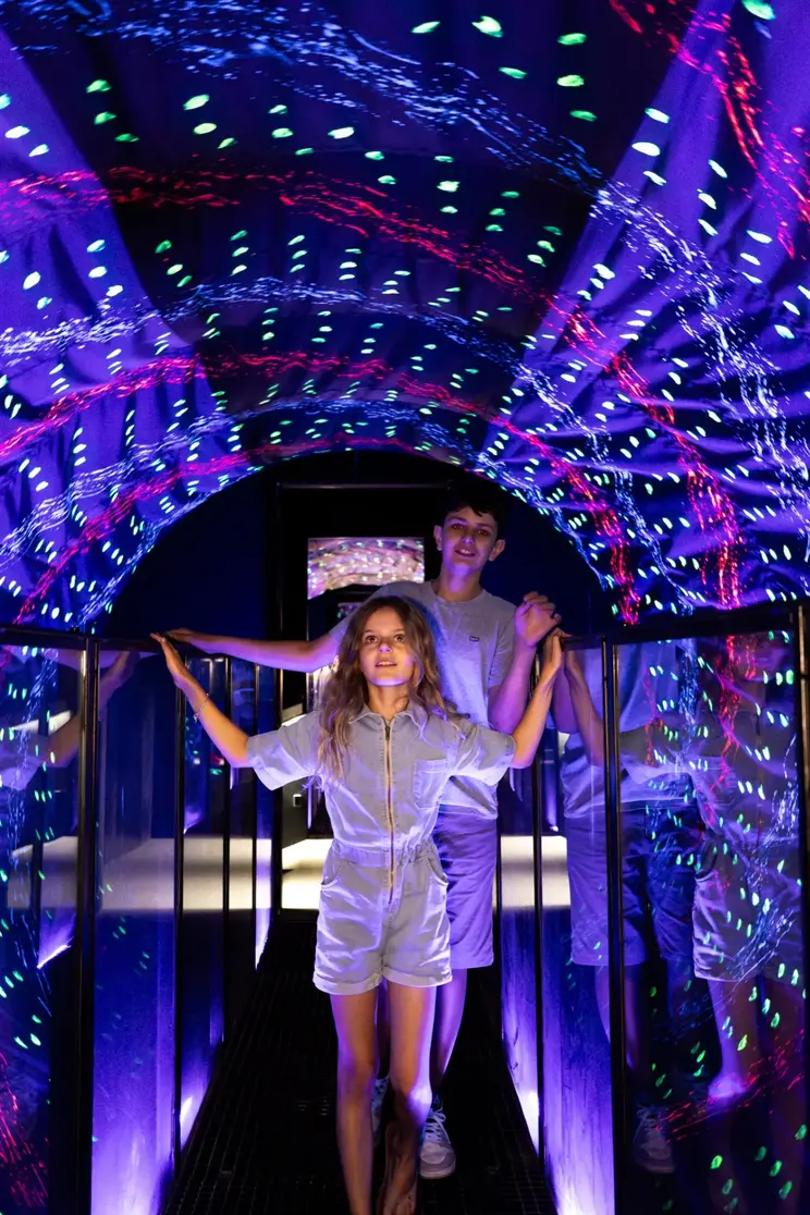 moi amsterdam 182 web (1) 2